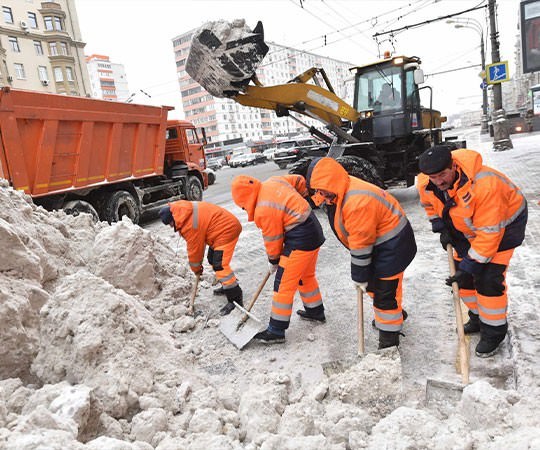 Уборка снега в Екатеринбурге и  Свердловской области